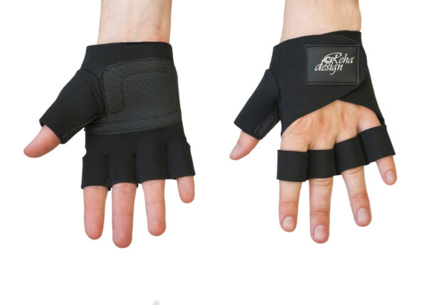 Light wheelchair gloves for quadriplegics